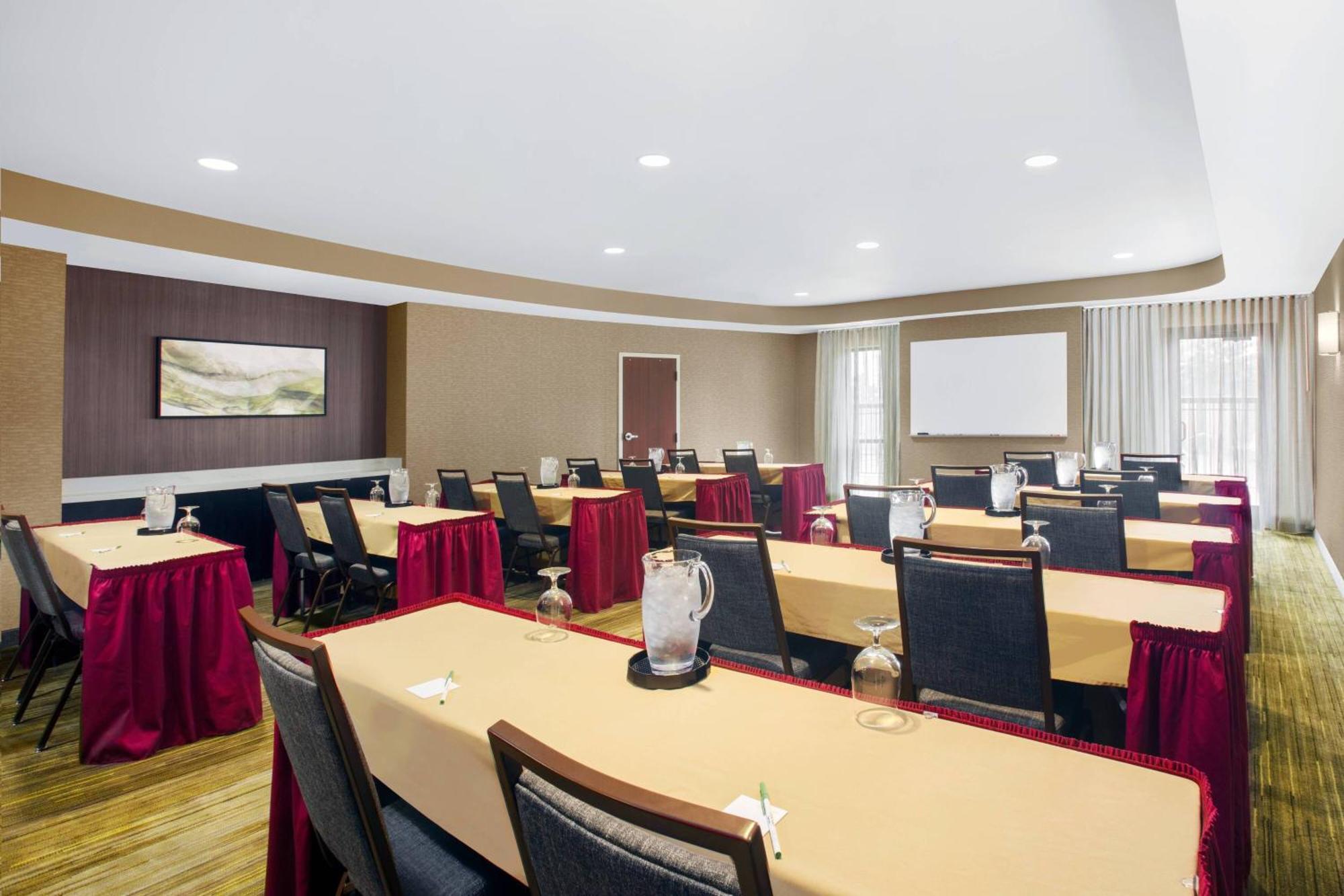 Courtyard By Marriott Jacksonville I-295/East Beltway Εξωτερικό φωτογραφία