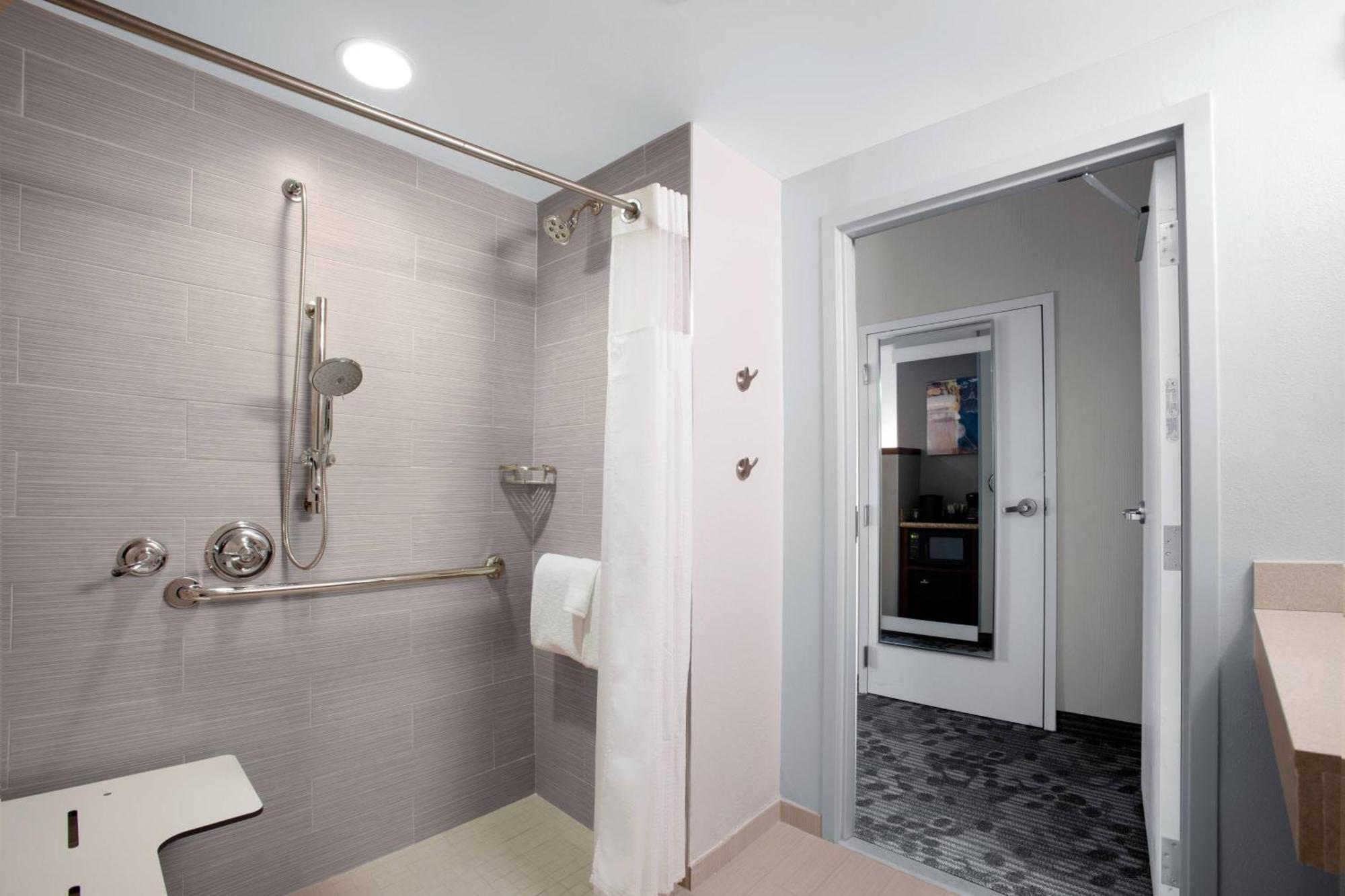 Courtyard By Marriott Jacksonville I-295/East Beltway Εξωτερικό φωτογραφία